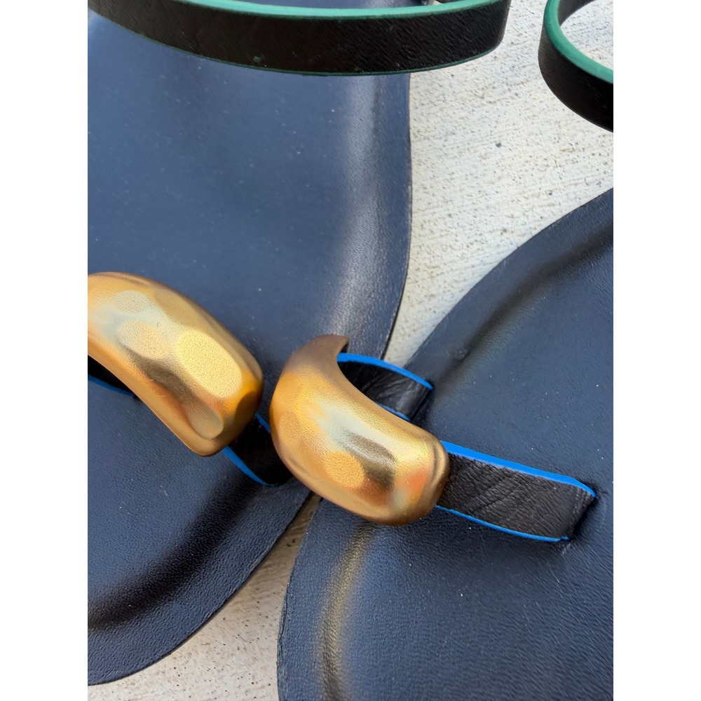 Larroude Biarritz Flat Sandals Black Multi Leather Gold Toe Ring Strappy Size 9 - Picture 4 of 8